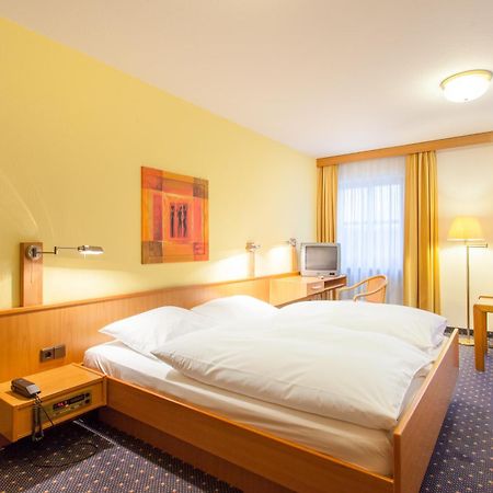 Hotel Restaurant Jaegerhof Weisendorf Kamer foto