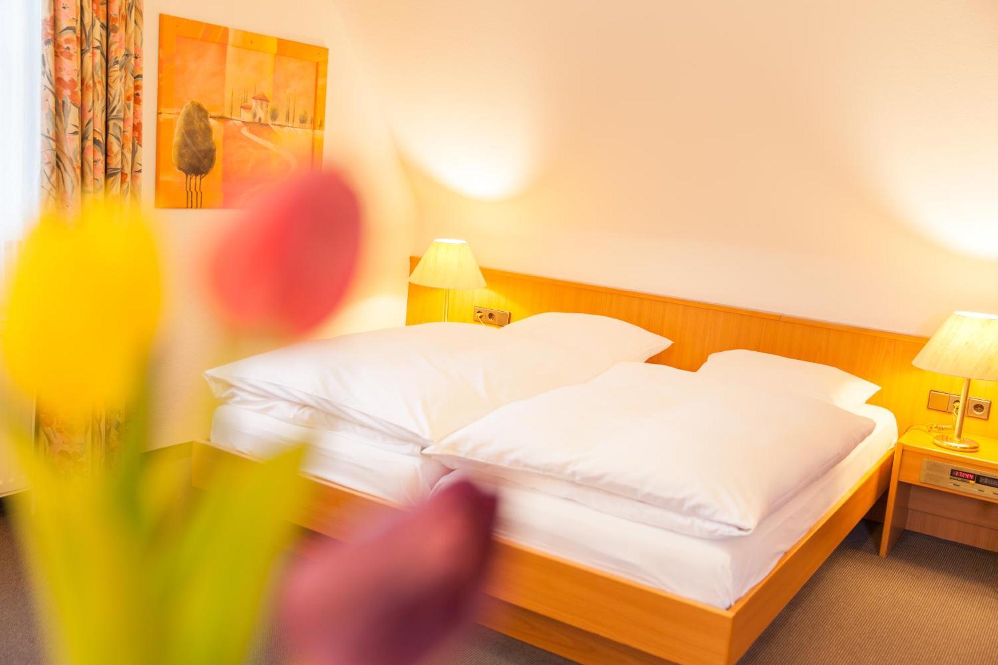 Hotel Restaurant Jaegerhof Weisendorf Kamer foto